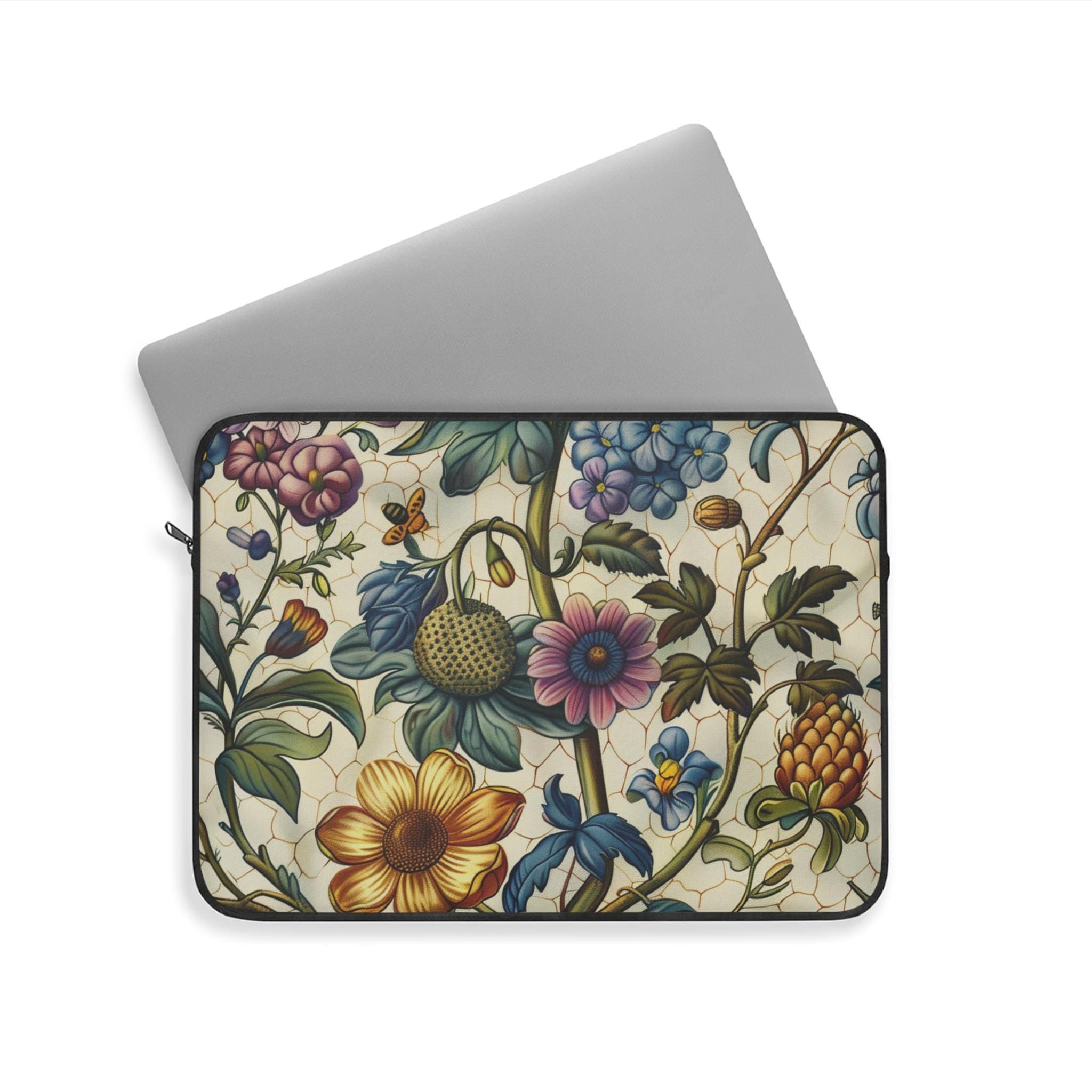 Vintage William Morris Floral Laptop Sleeve | Cream Botanical Zip Sleeve Fleece Interior