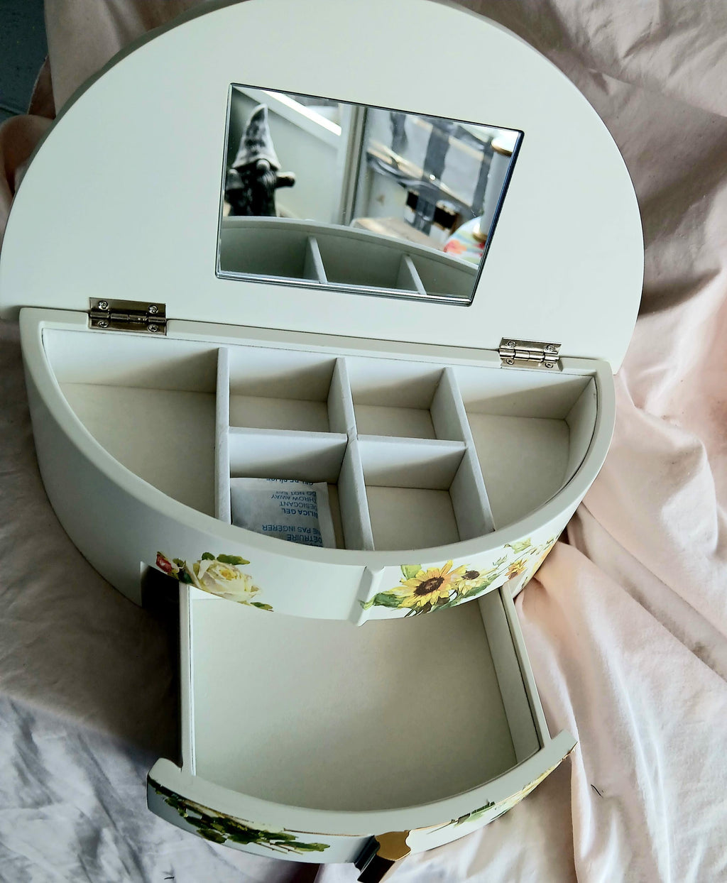 Wildflower Jewelry Box with Mirror | Hand‑Decorated Floral Vanity Organizer | Cottage‑Style Gift