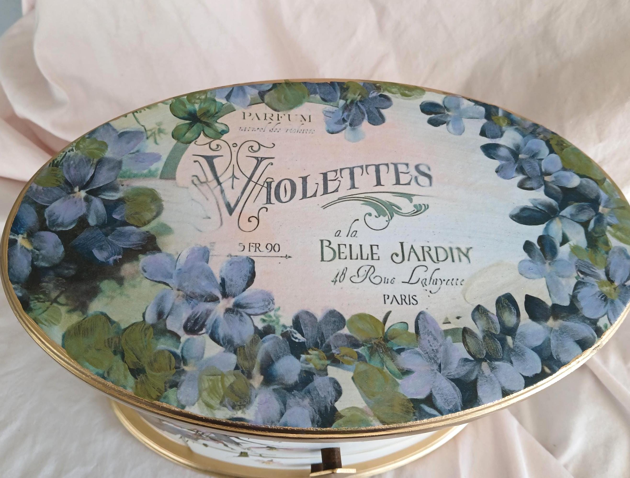Oval Jewelry Box with Mirror | Decorated Wooden Floral Storage, Vintage French Label Vanity Chest