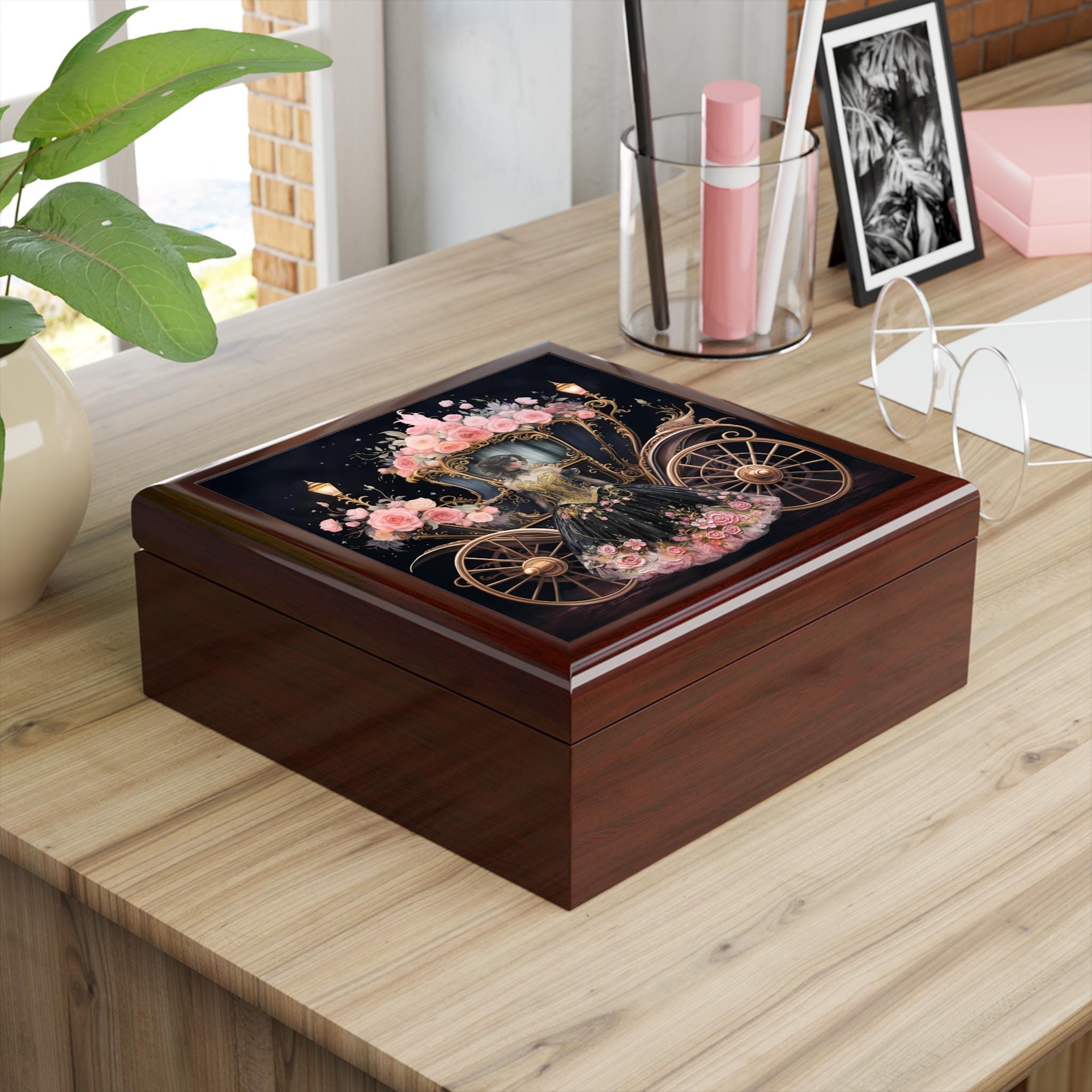 Victorian Carriage Jewelry Box | Floral Princess Keepsake Trinket Chest