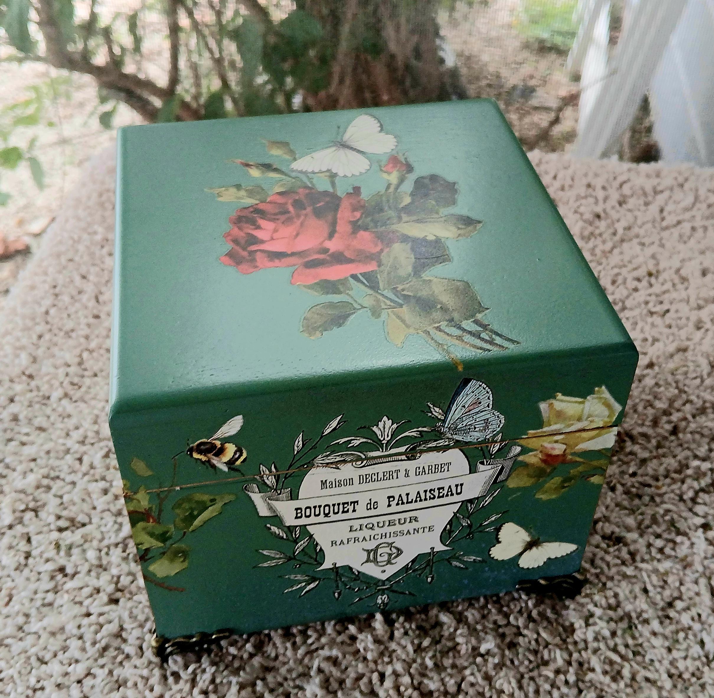 Cottagecore Jewelry Box: Small Tourmaline Vintage Jewelry Storage