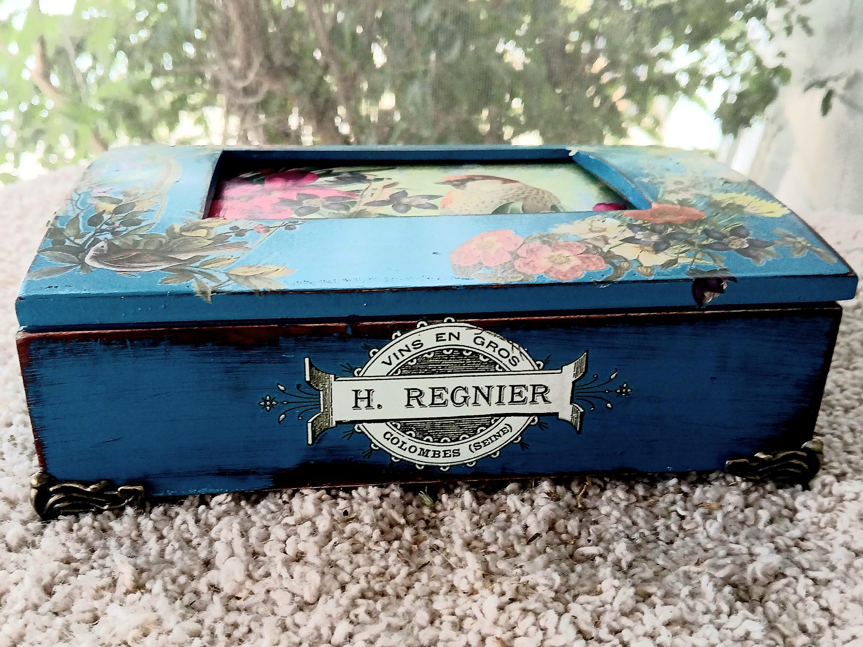 Cottagecore Jewelry Box: Small Tourmaline Vintage Jewelry Storage