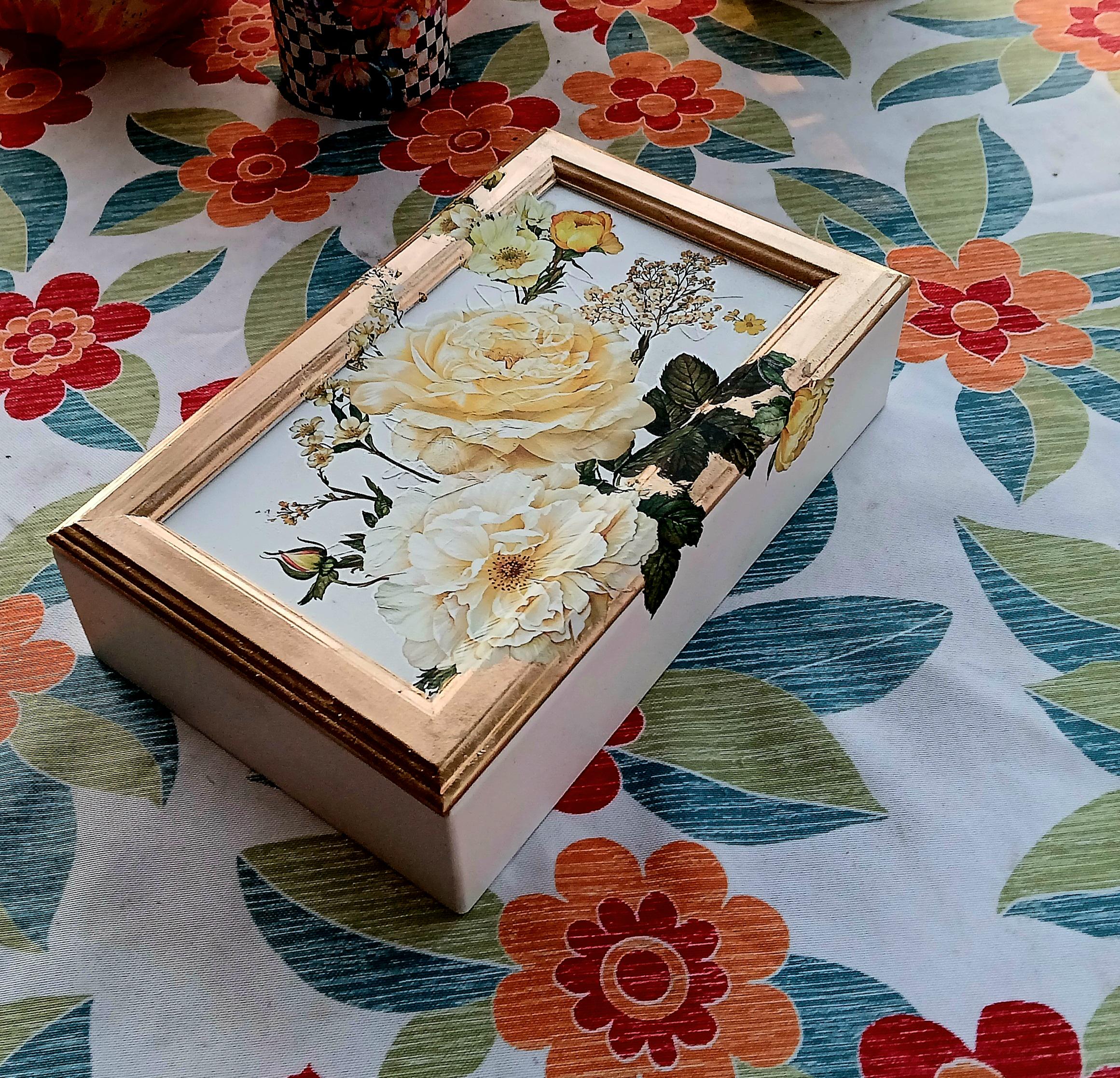 Refurbished Oak Jewelry Box • Cream & Yellow Botanical Keepsake Jewellery Chest