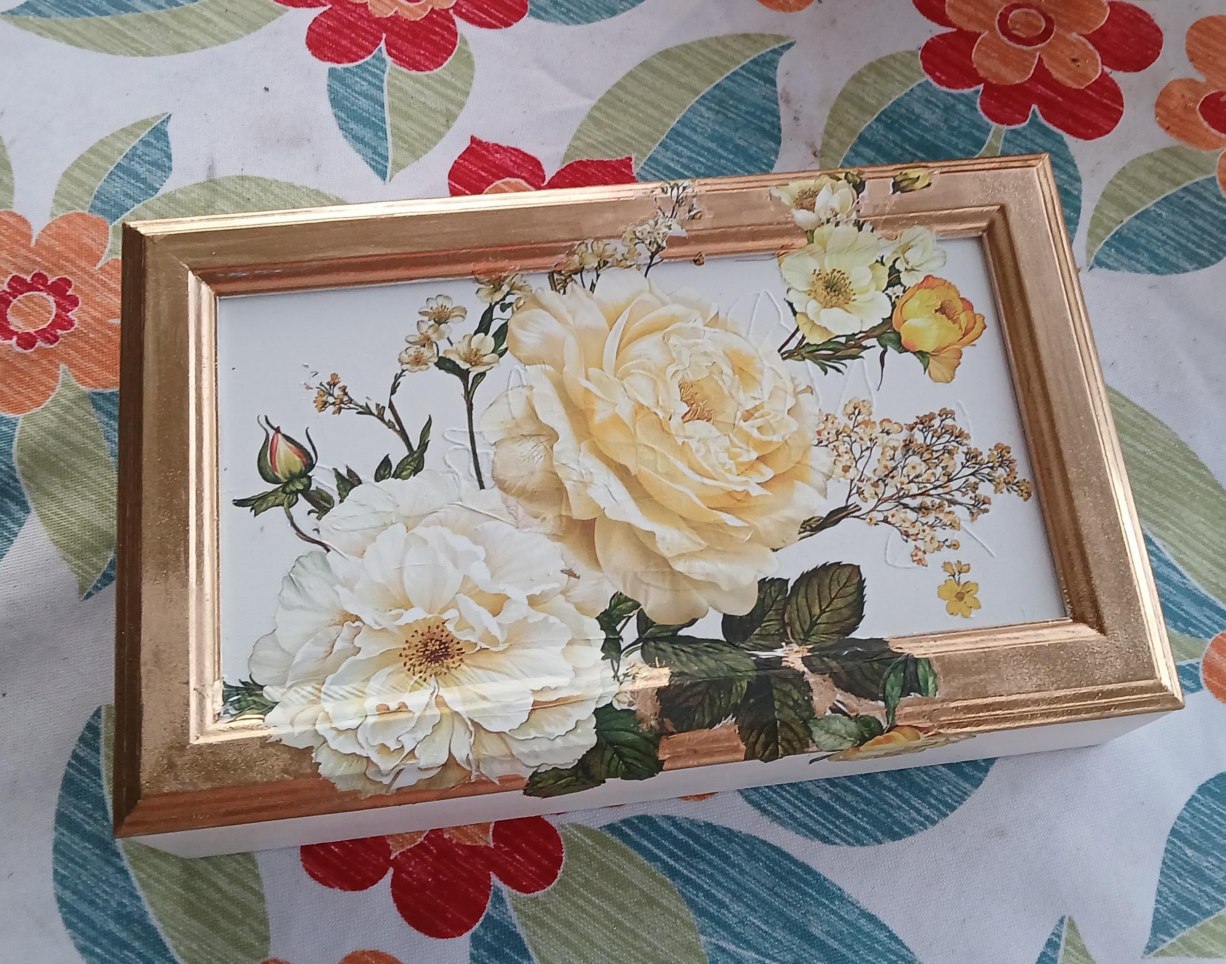 Refurbished Oak Jewelry Box • Cream & Yellow Botanical Keepsake Jewellery Chest