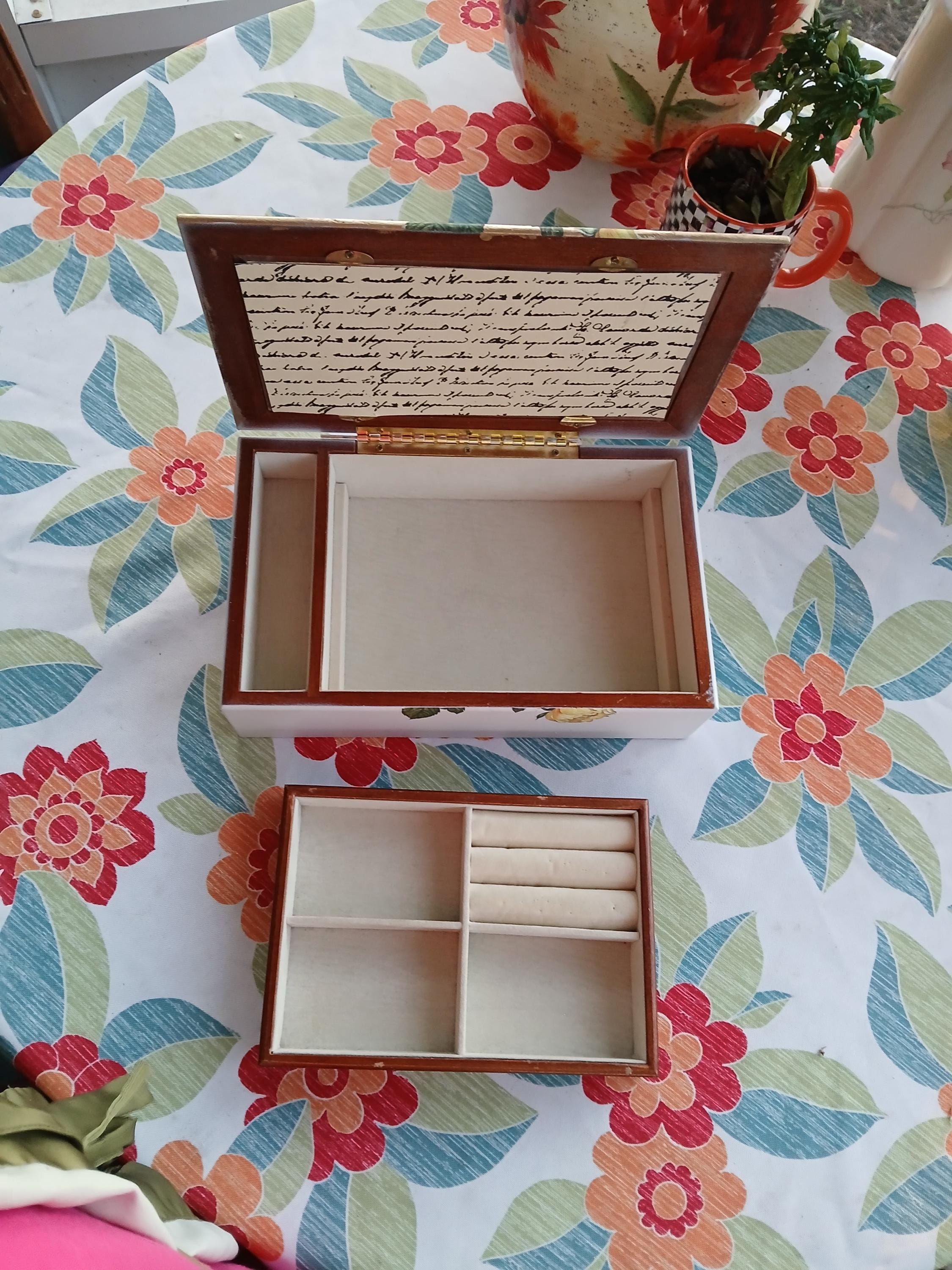 Refurbished Oak Jewelry Box • Cream & Yellow Botanical Keepsake Jewellery Chest